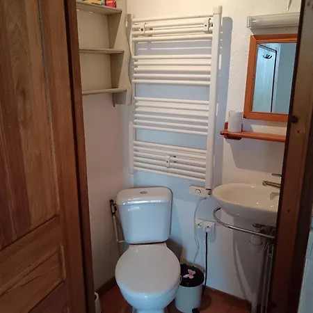 Petit Paisible Au Coeur Du Village Apartamento